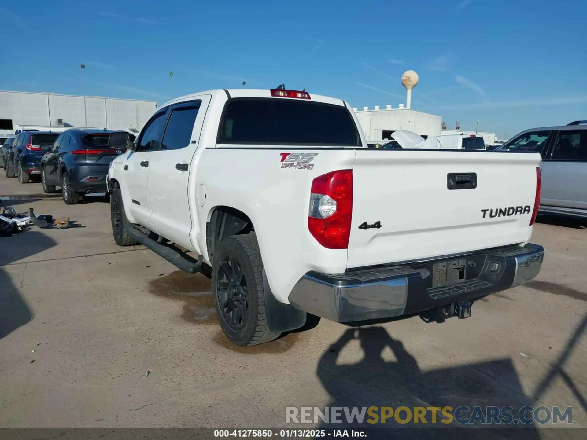 3 Photograph of a damaged car 5TFDY5F13LX880288 TOYOTA TUNDRA 2020