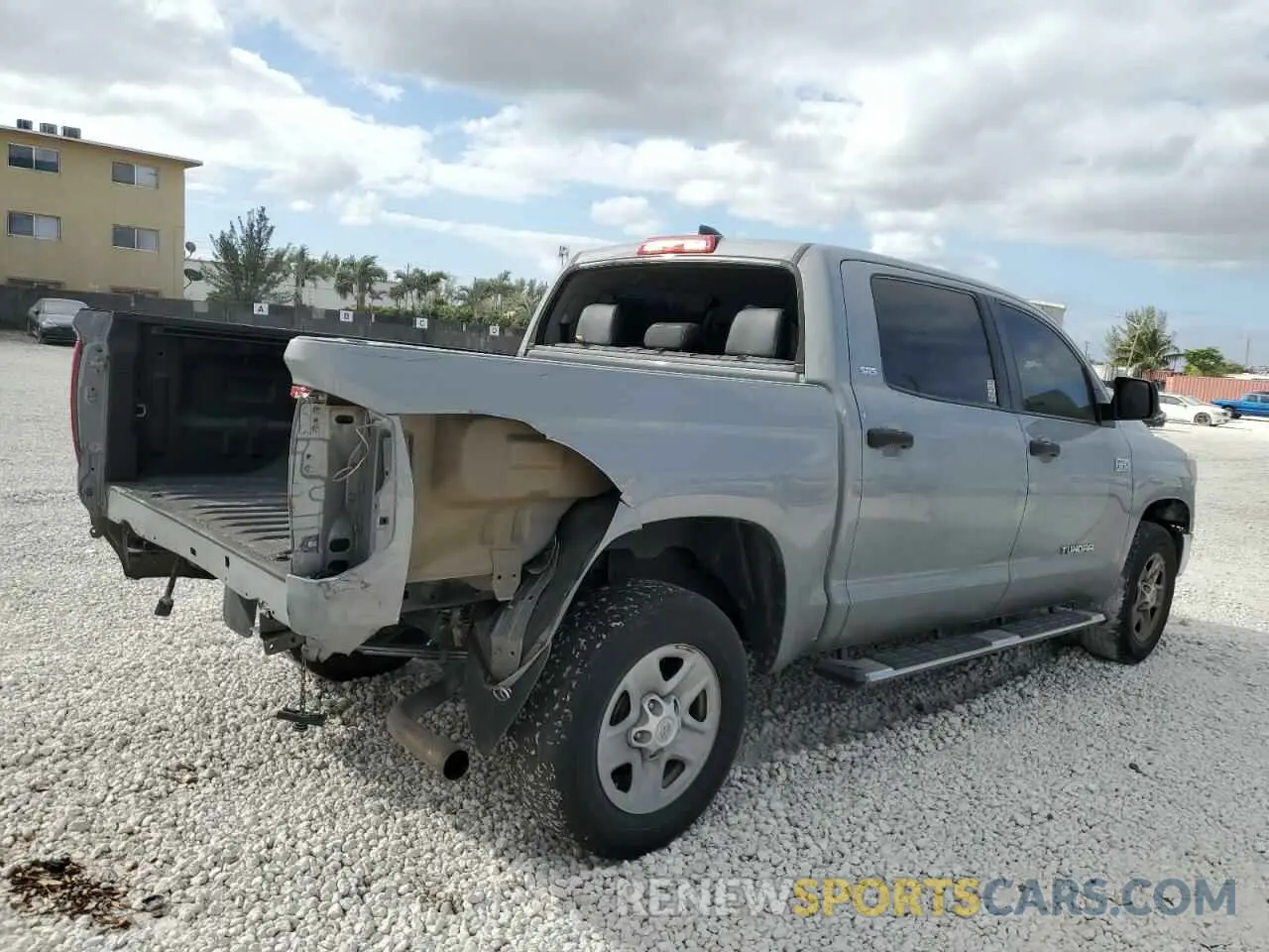3 Фотография поврежденного автомобиля 5TFDY5F13LX887404 TOYOTA TUNDRA 2020