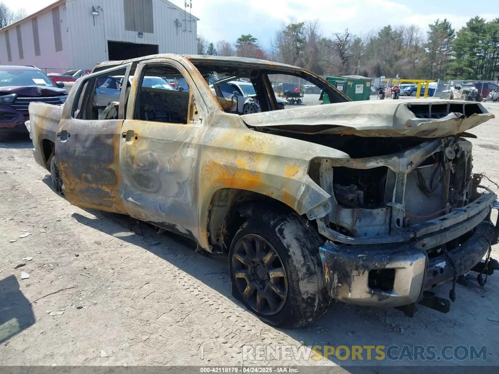 1 Фотография поврежденного автомобиля 5TFDY5F13LX932471 TOYOTA TUNDRA 2020
