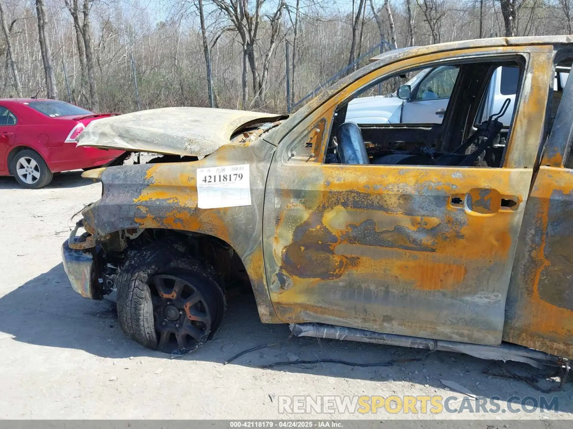 6 Фотография поврежденного автомобиля 5TFDY5F13LX932471 TOYOTA TUNDRA 2020