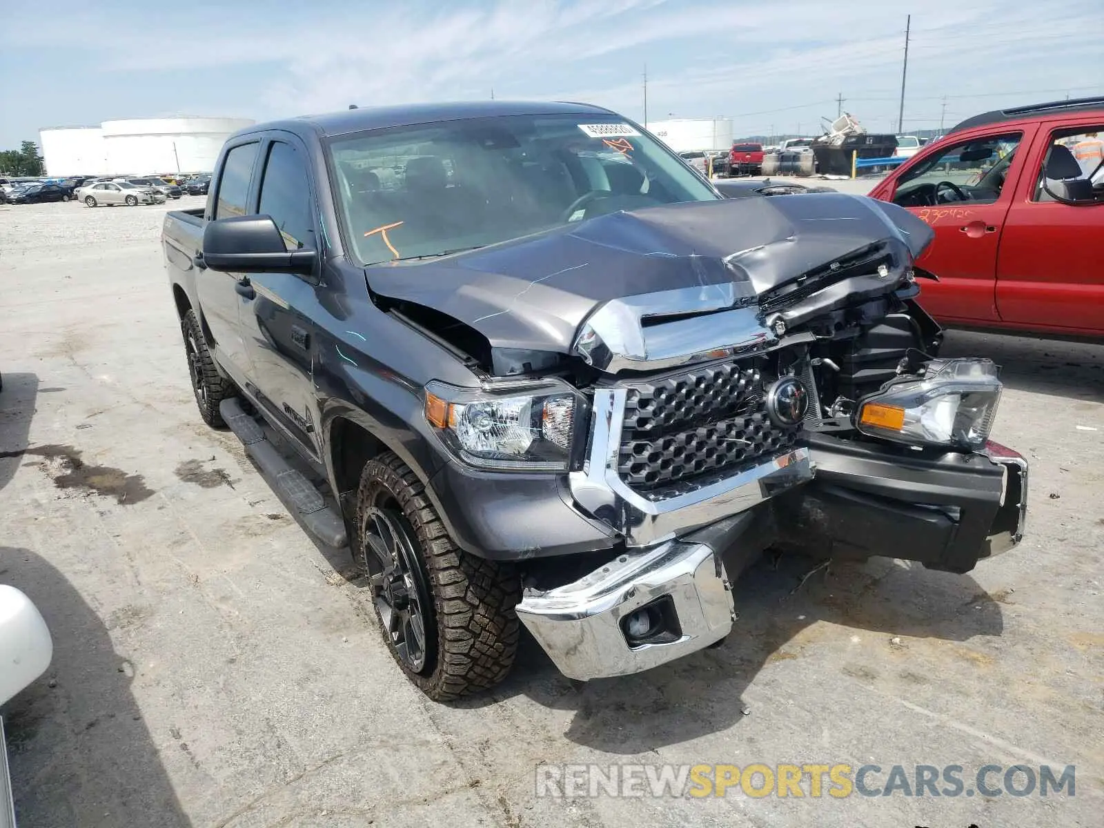 1 Photograph of a damaged car 5TFDY5F15LX886111 TOYOTA TUNDRA 2020