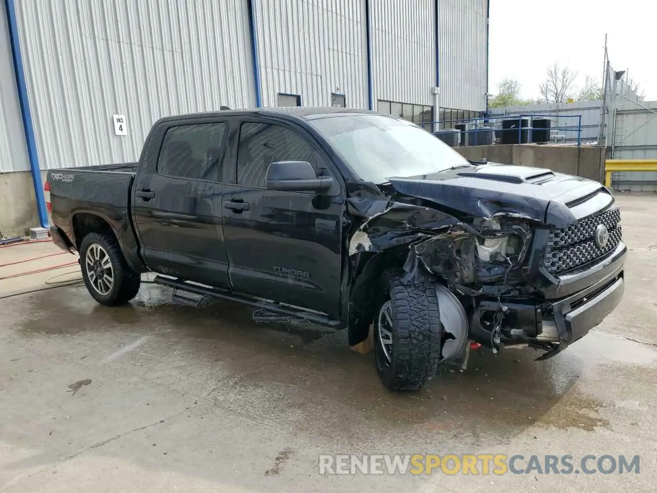 4 Photograph of a damaged car 5TFDY5F16LX916071 TOYOTA TUNDRA 2020