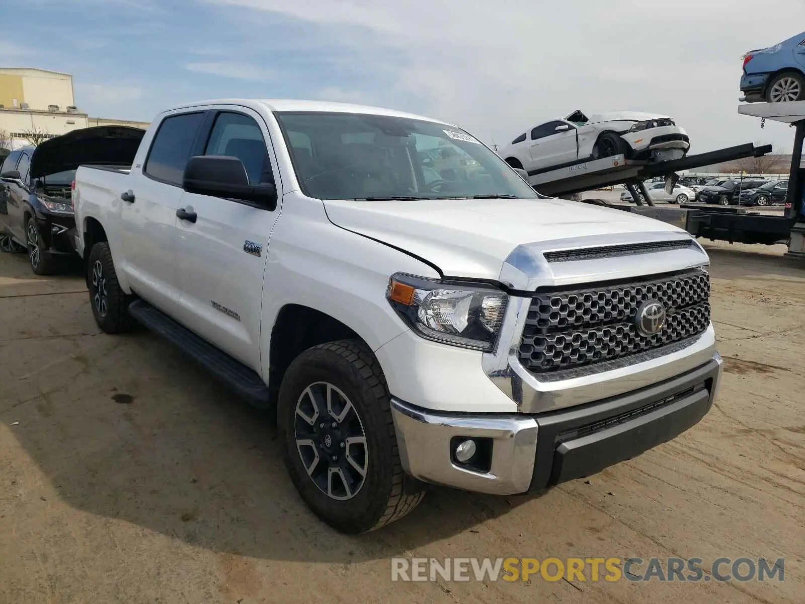 1 Photograph of a damaged car 5TFDY5F17LX892170 TOYOTA TUNDRA 2020