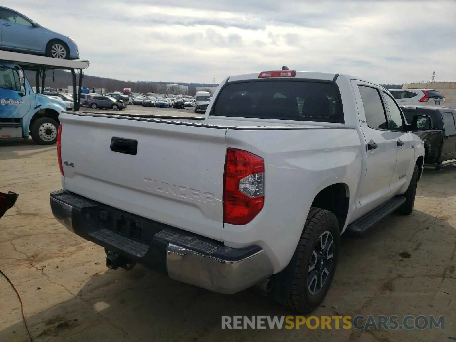 4 Photograph of a damaged car 5TFDY5F17LX892170 TOYOTA TUNDRA 2020