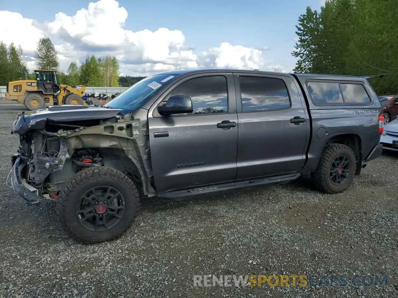 1 Photograph of a damaged car 5TFDY5F17LX940590 TOYOTA TUNDRA 2020