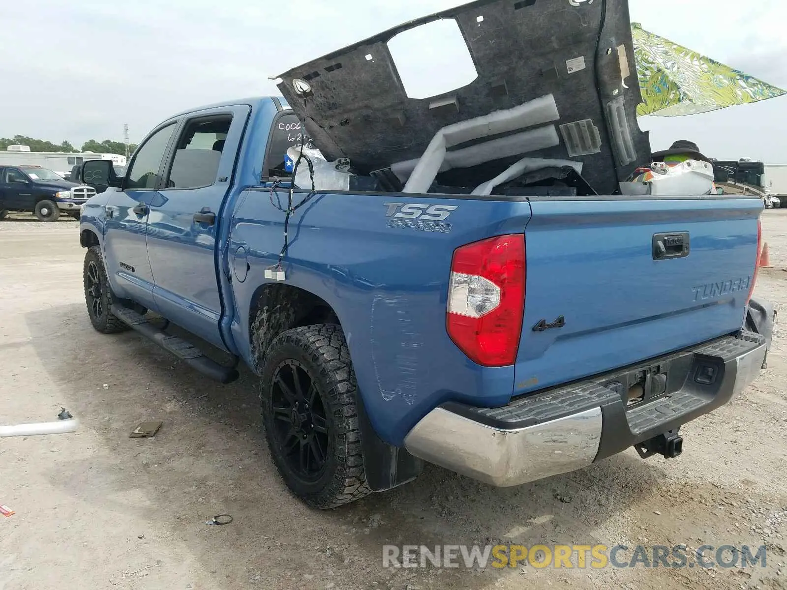 3 Photograph of a damaged car 5TFDY5F18LX874373 TOYOTA TUNDRA 2020