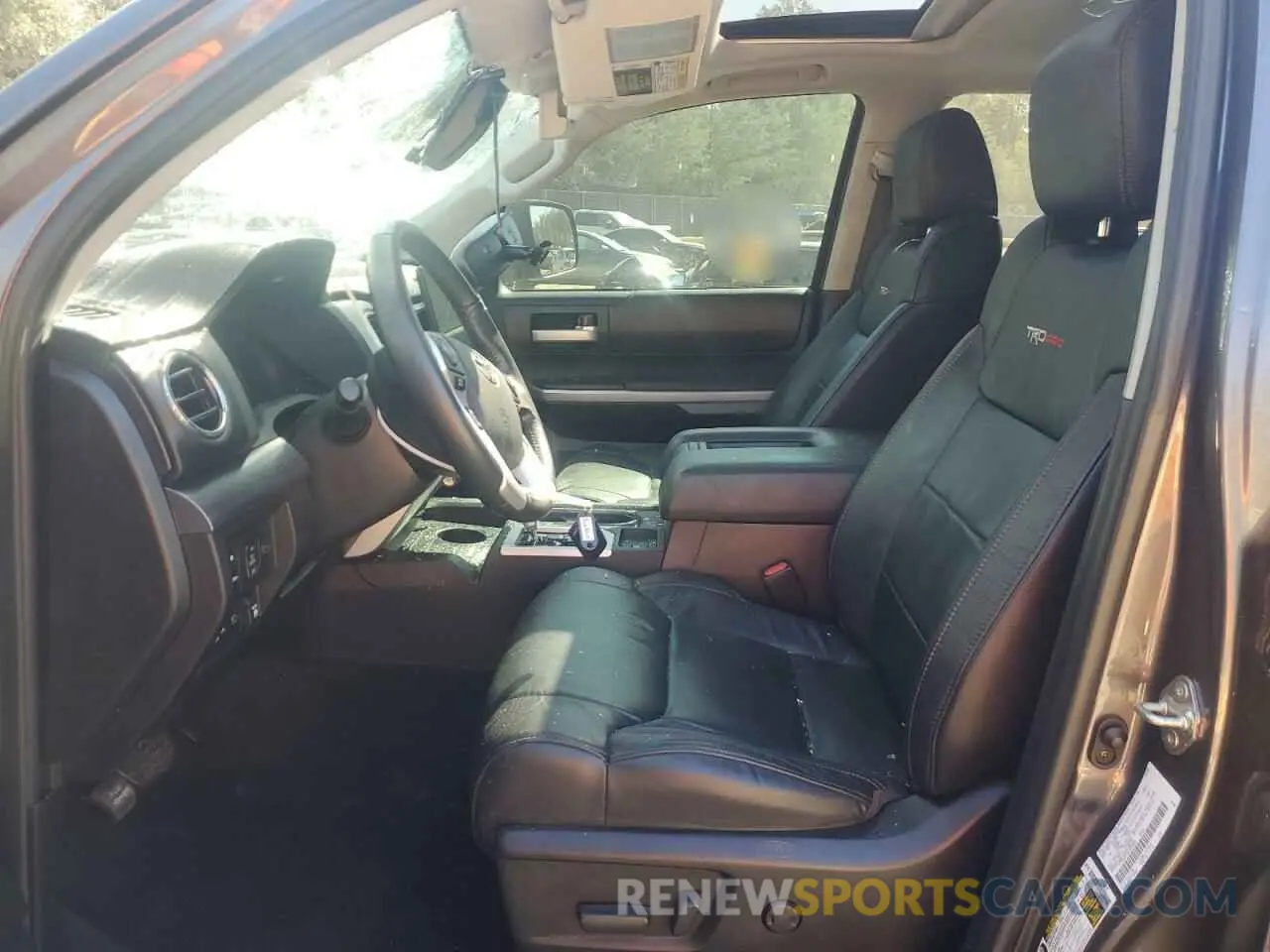 7 Фотография поврежденного автомобиля 5TFDY5F18LX939903 TOYOTA TUNDRA 2020