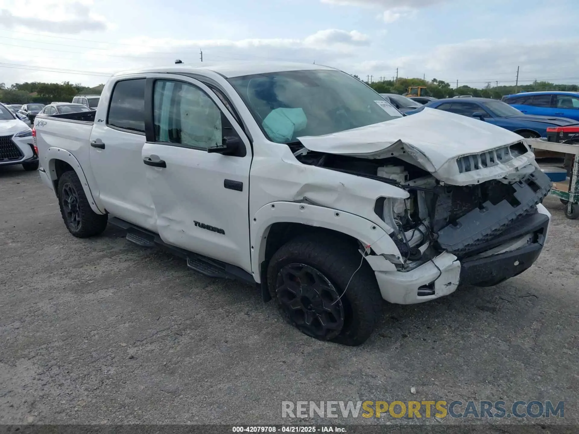 1 Фотография поврежденного автомобиля 5TFDY5F19LX913388 TOYOTA TUNDRA 2020