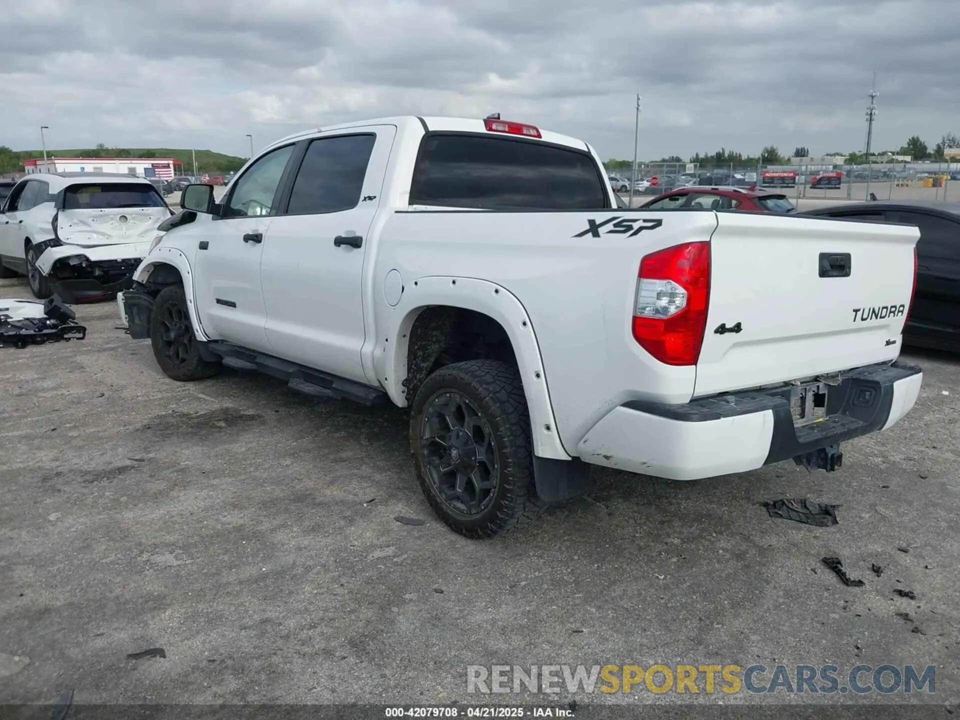 3 Фотография поврежденного автомобиля 5TFDY5F19LX913388 TOYOTA TUNDRA 2020