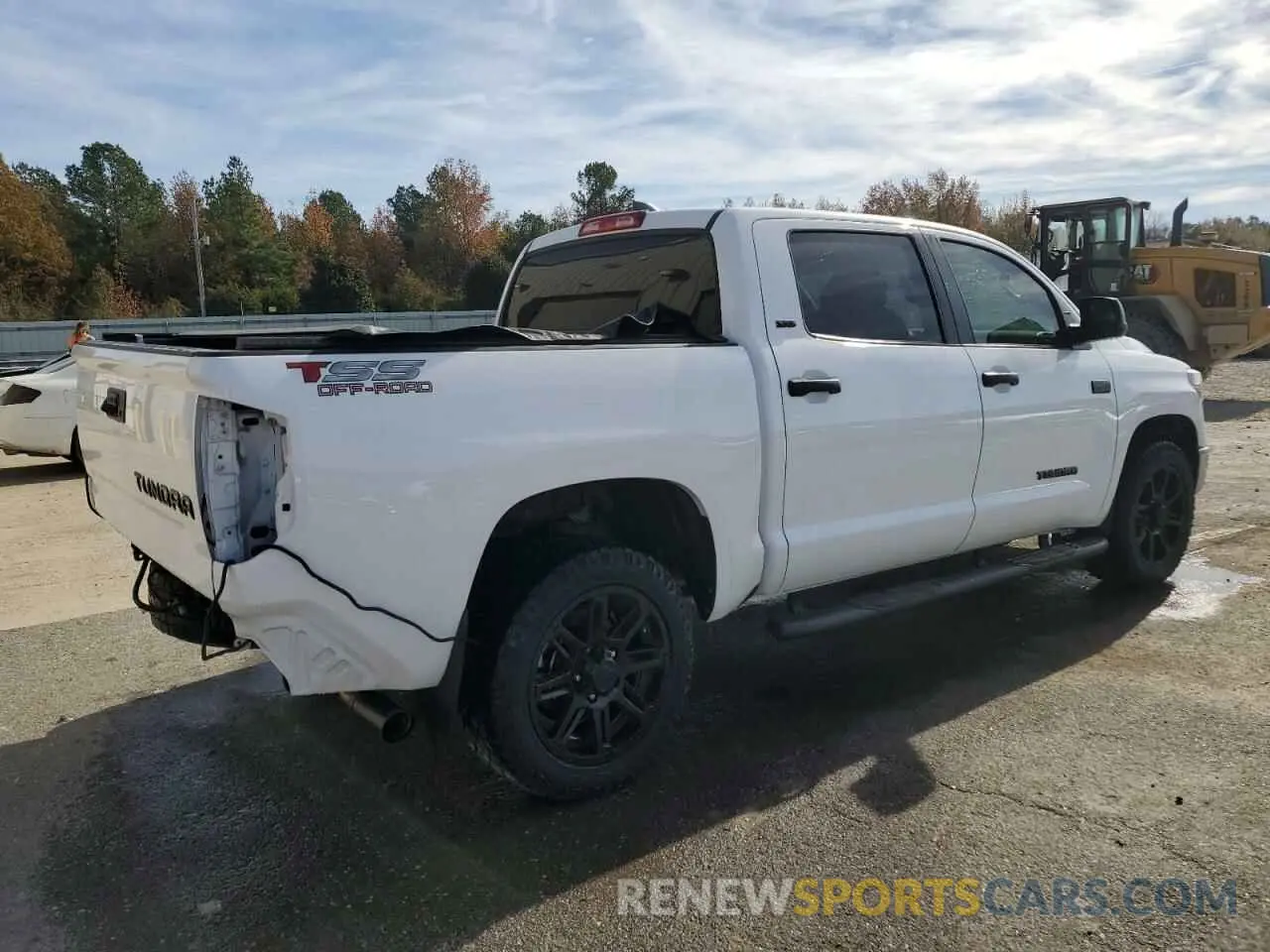 3 Фотография поврежденного автомобиля 5TFEY5F11LX270247 TOYOTA TUNDRA 2020