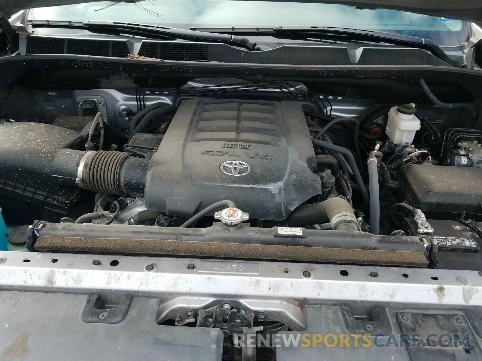 7 Photograph of a damaged car 5TFEY5F12LX265638 TOYOTA TUNDRA 2020