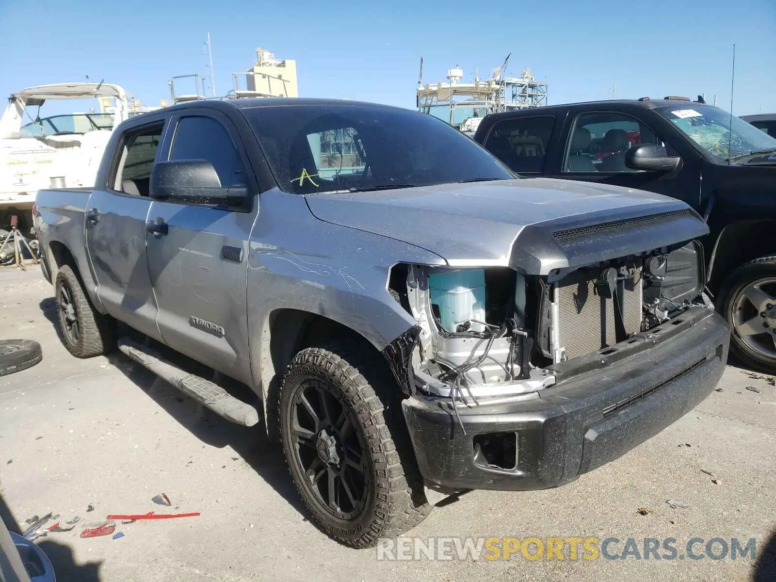 1 Photograph of a damaged car 5TFEY5F14LX258559 TOYOTA TUNDRA 2020