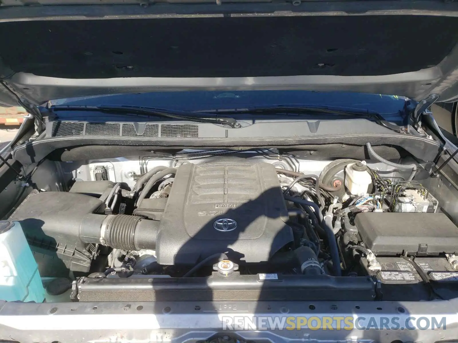 7 Photograph of a damaged car 5TFEY5F14LX258559 TOYOTA TUNDRA 2020