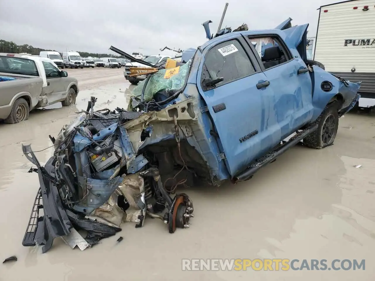 1 Фотография поврежденного автомобиля 5TFEY5F15LX259770 TOYOTA TUNDRA 2020