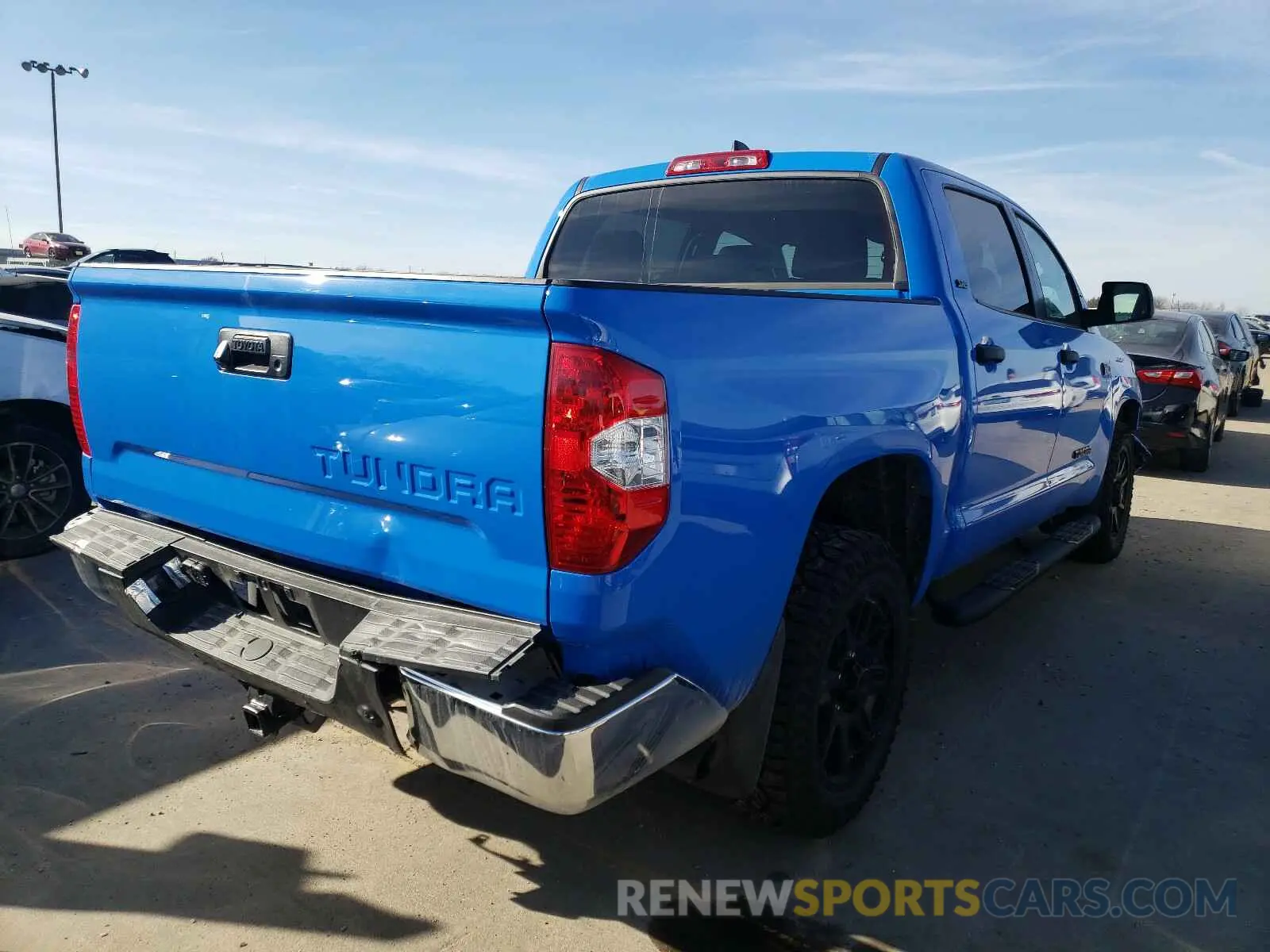 4 Photograph of a damaged car 5TFEY5F18LX271217 TOYOTA TUNDRA 2020