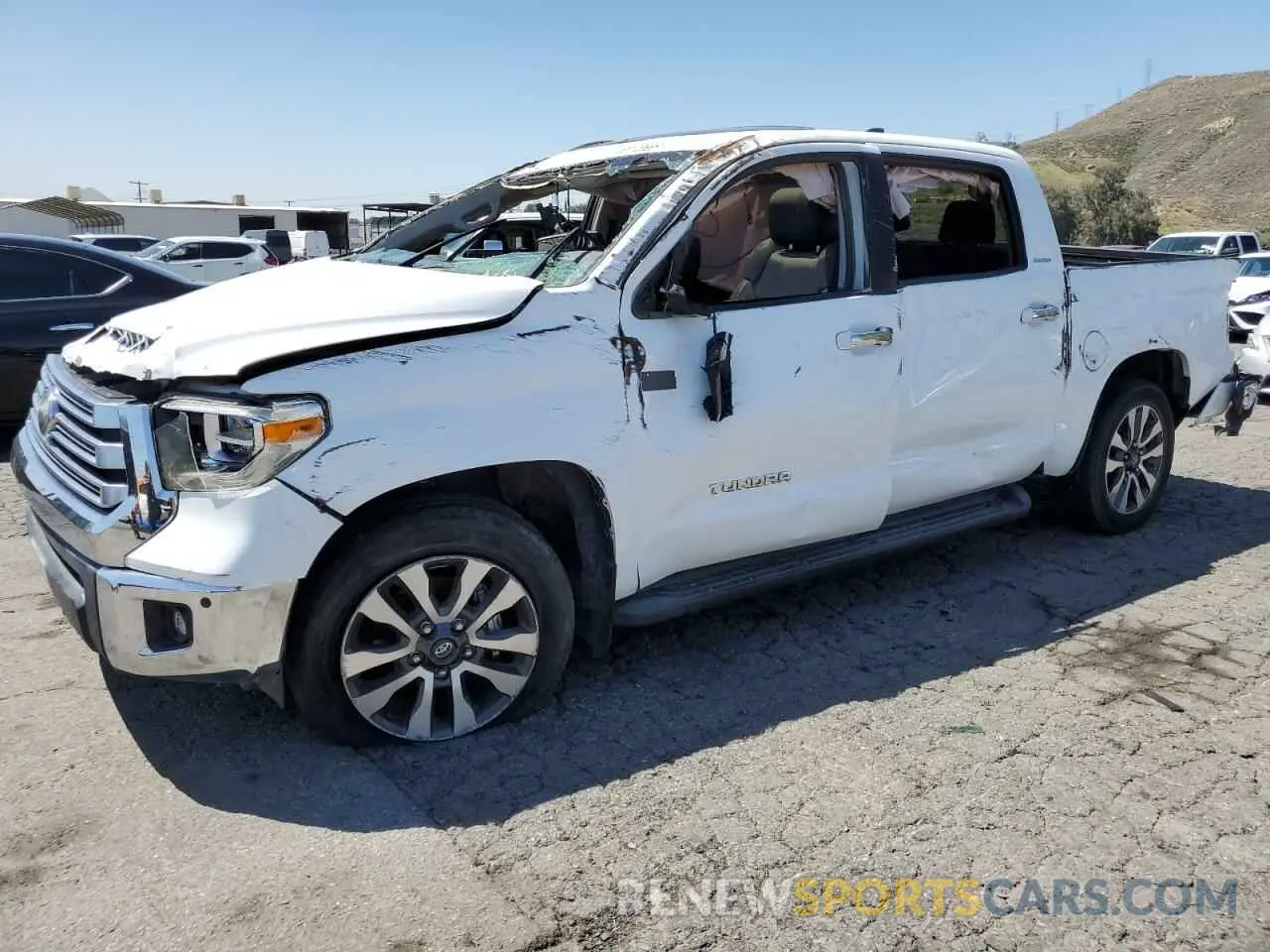 1 Фотография поврежденного автомобиля 5TFFY5F13LX262025 TOYOTA TUNDRA 2020