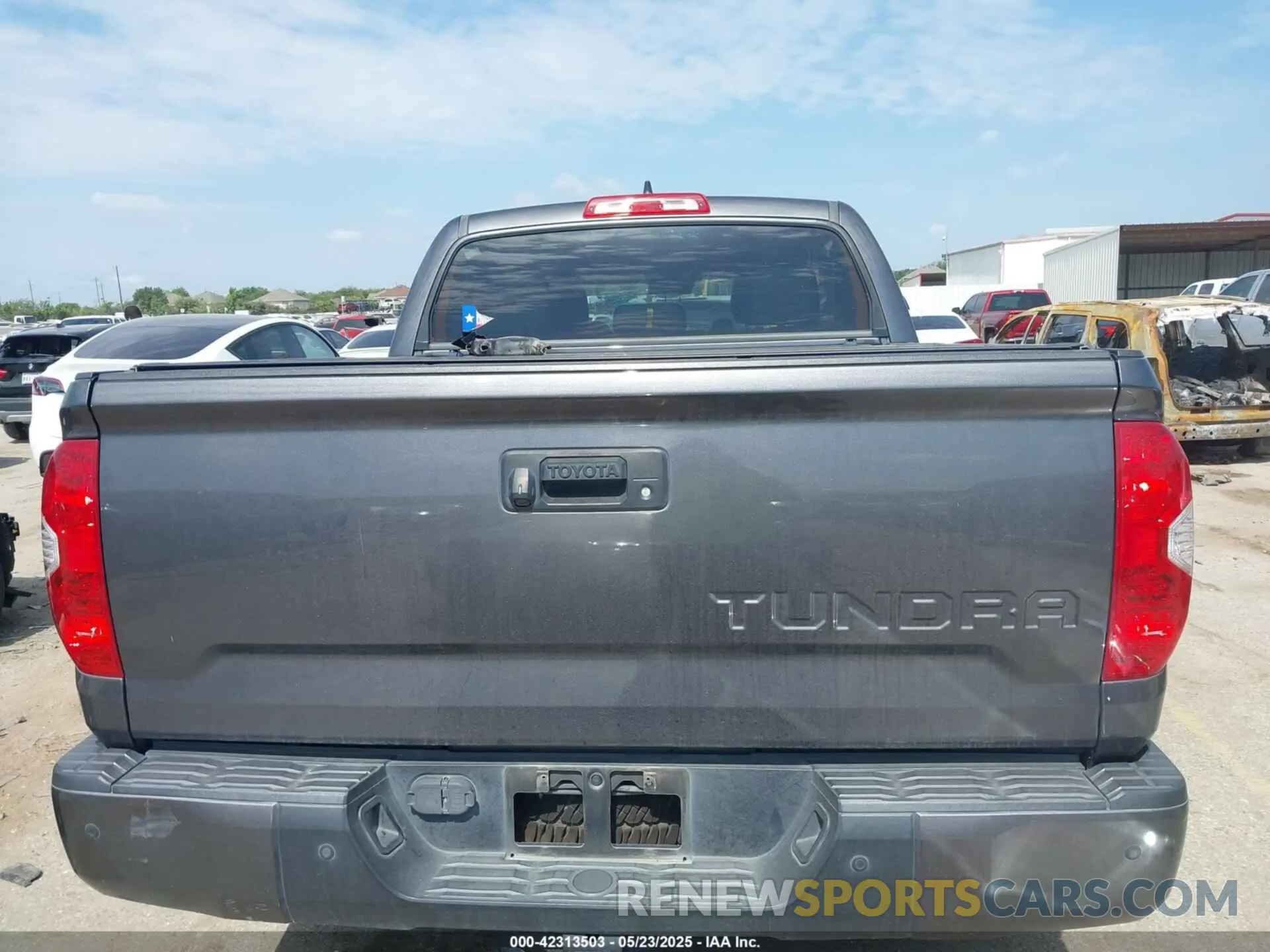 16 Фотография поврежденного автомобиля 5TFHY5F14LX954142 TOYOTA TUNDRA 2020