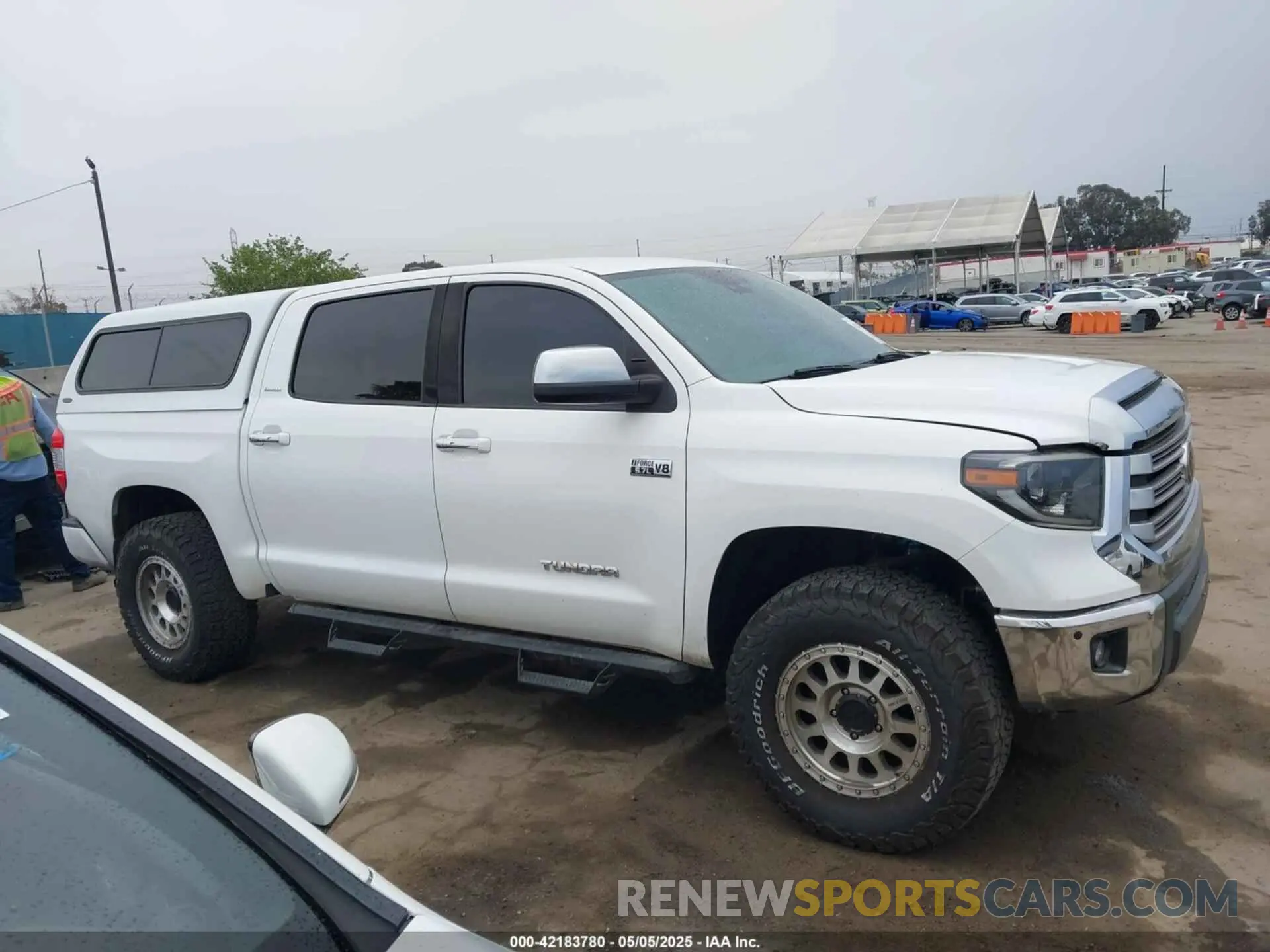 13 Фотография поврежденного автомобиля 5TFHY5F16LX917738 TOYOTA TUNDRA 2020