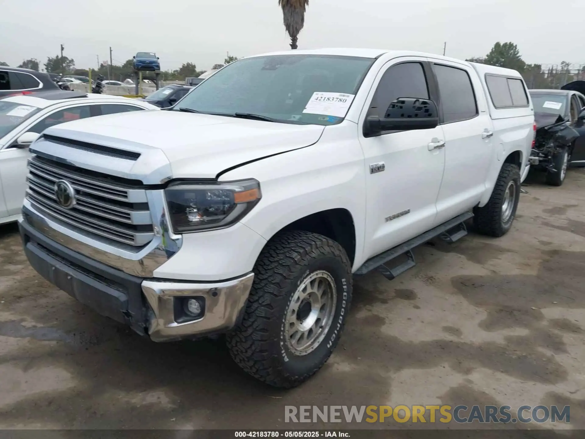 2 Фотография поврежденного автомобиля 5TFHY5F16LX917738 TOYOTA TUNDRA 2020