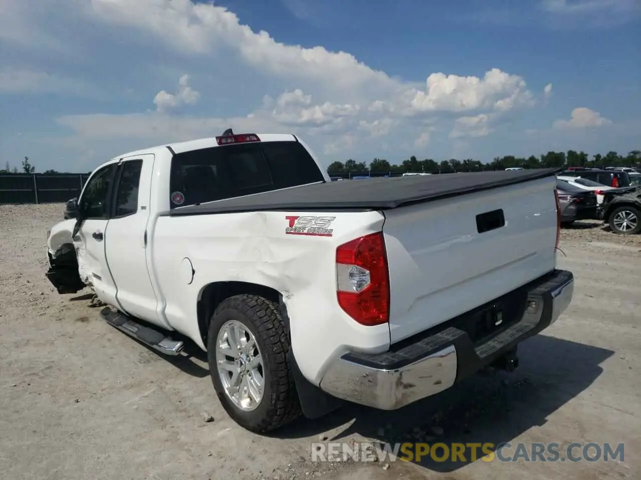3 Фотография поврежденного автомобиля 5TFRY5F10LX257264 TOYOTA TUNDRA 2020
