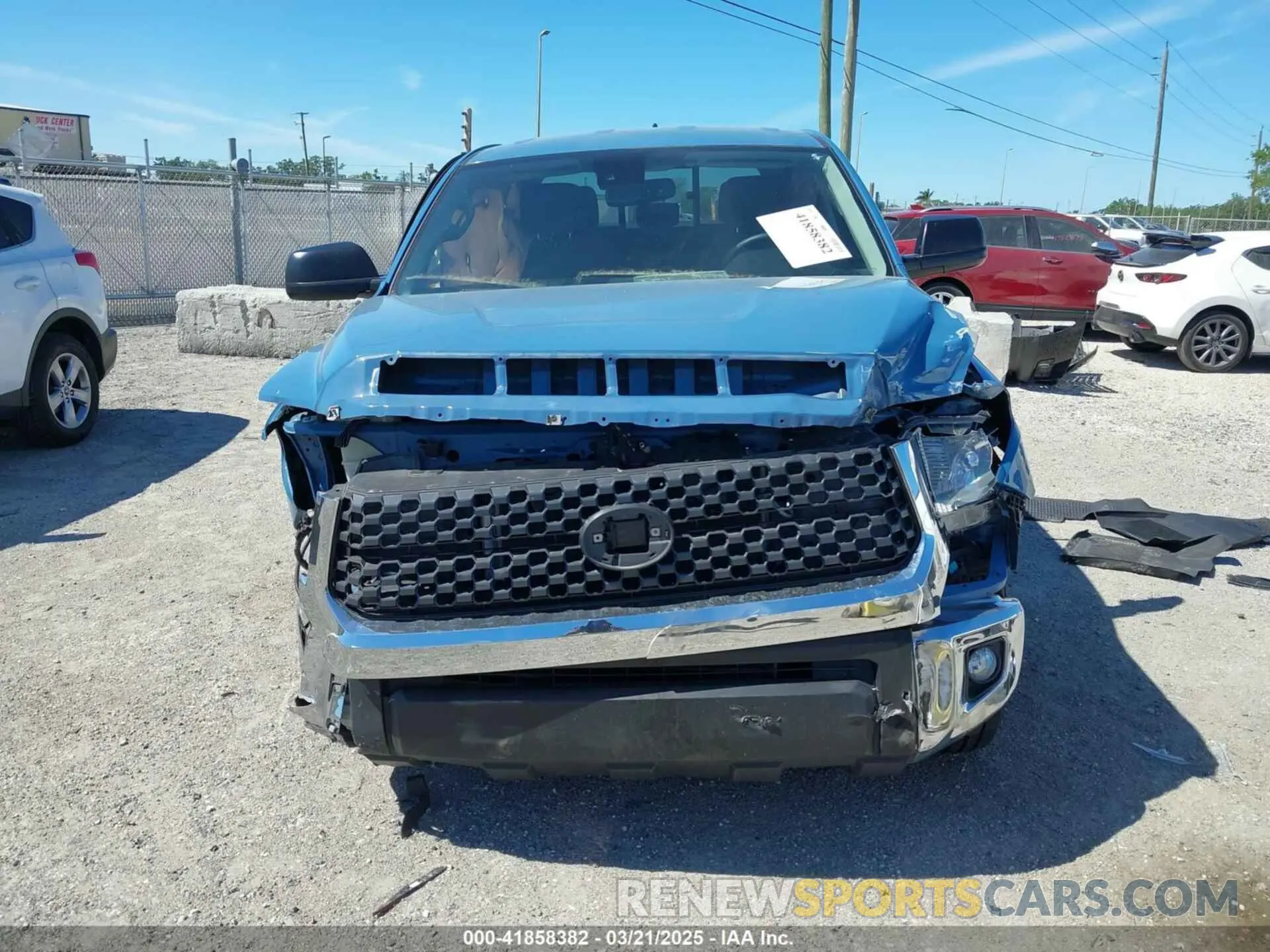 6 Photograph of a damaged car 5TFRY5F14LX257901 TOYOTA TUNDRA 2020