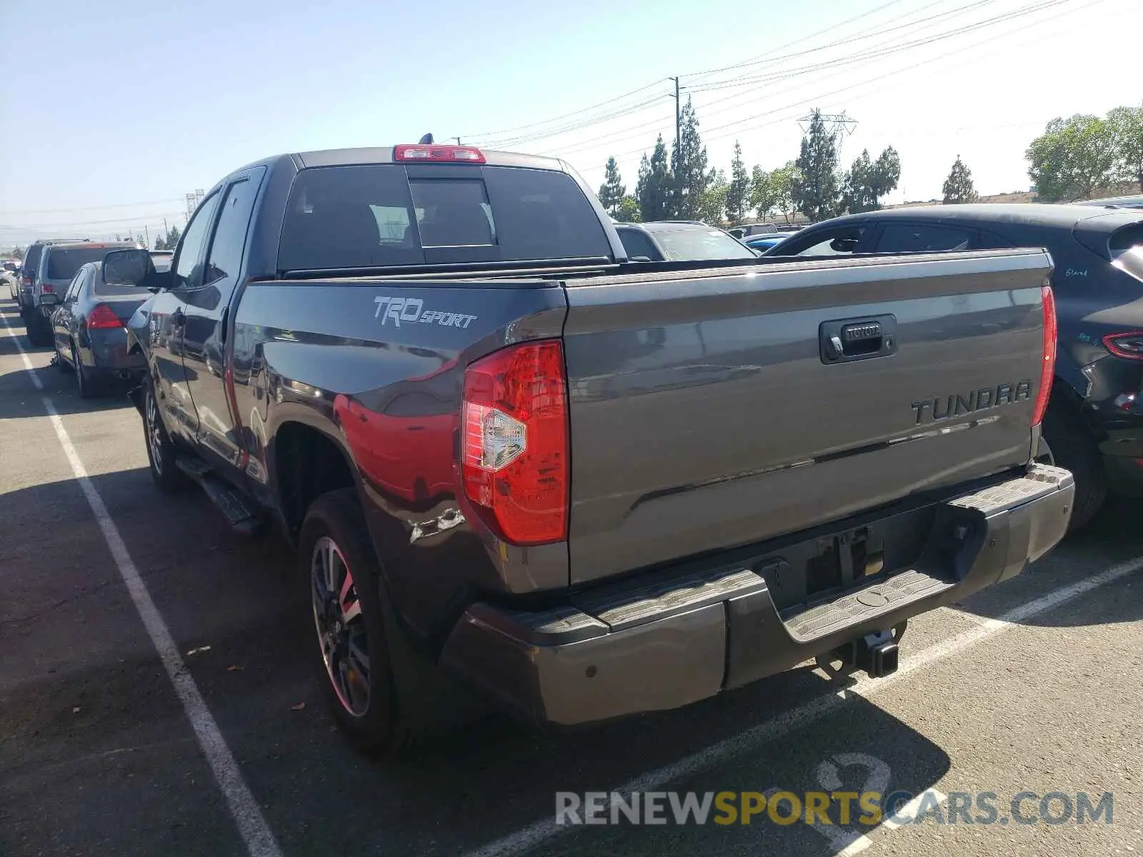 3 Photograph of a damaged car 5TFRY5F15LX271256 TOYOTA TUNDRA 2020