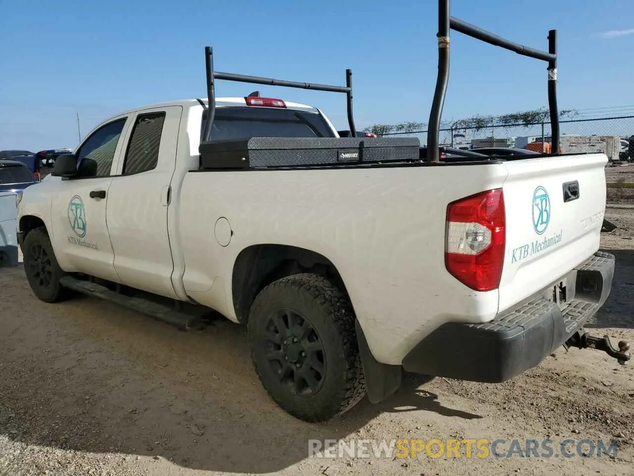 2 Photograph of a damaged car 5TFRY5F17LX269198 TOYOTA TUNDRA 2020