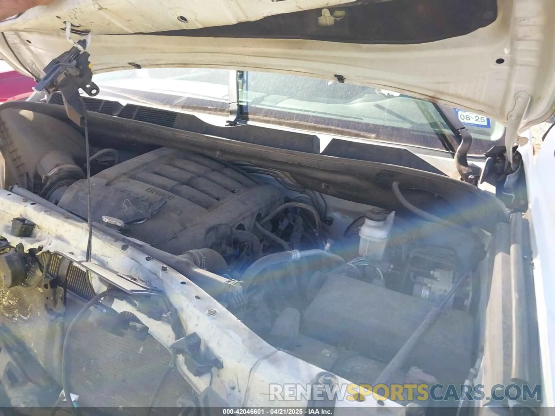 10 Photograph of a damaged car 5TFRY5F19LX267257 TOYOTA TUNDRA 2020