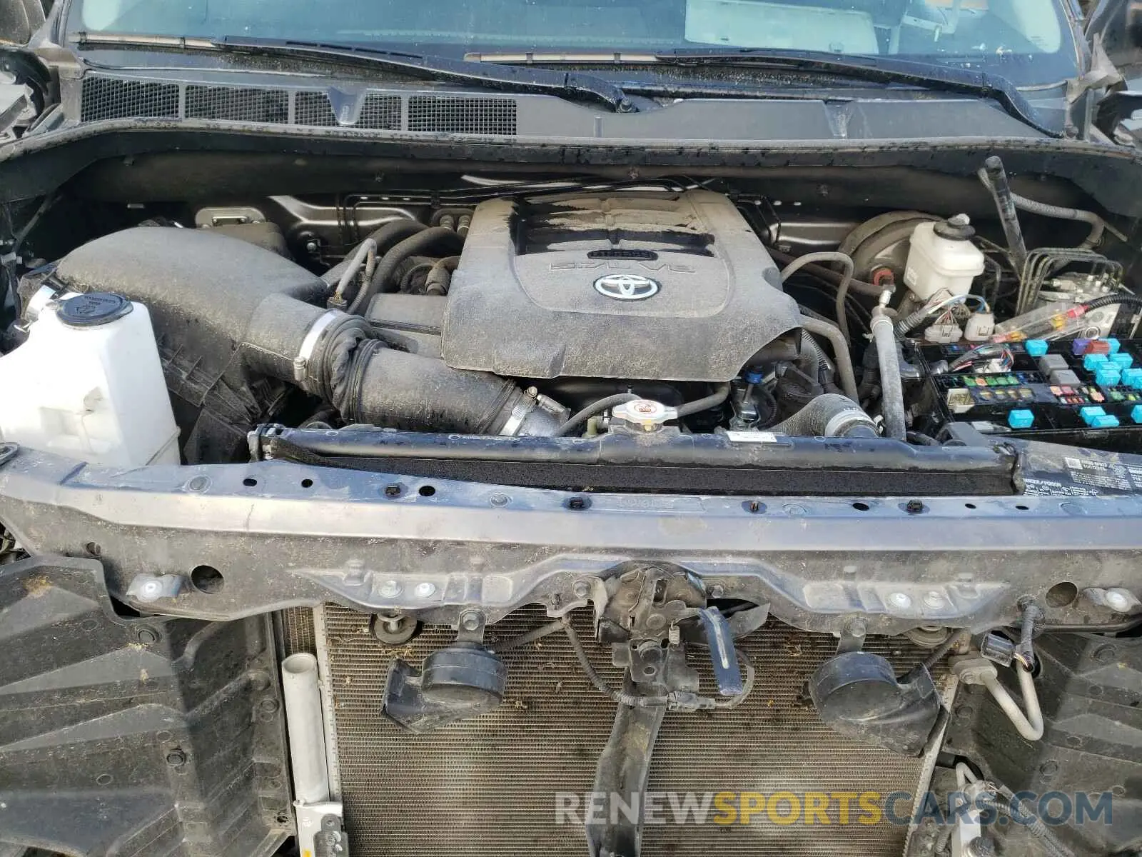 7 Photograph of a damaged car 5TFRY5F1XLX259233 TOYOTA TUNDRA 2020