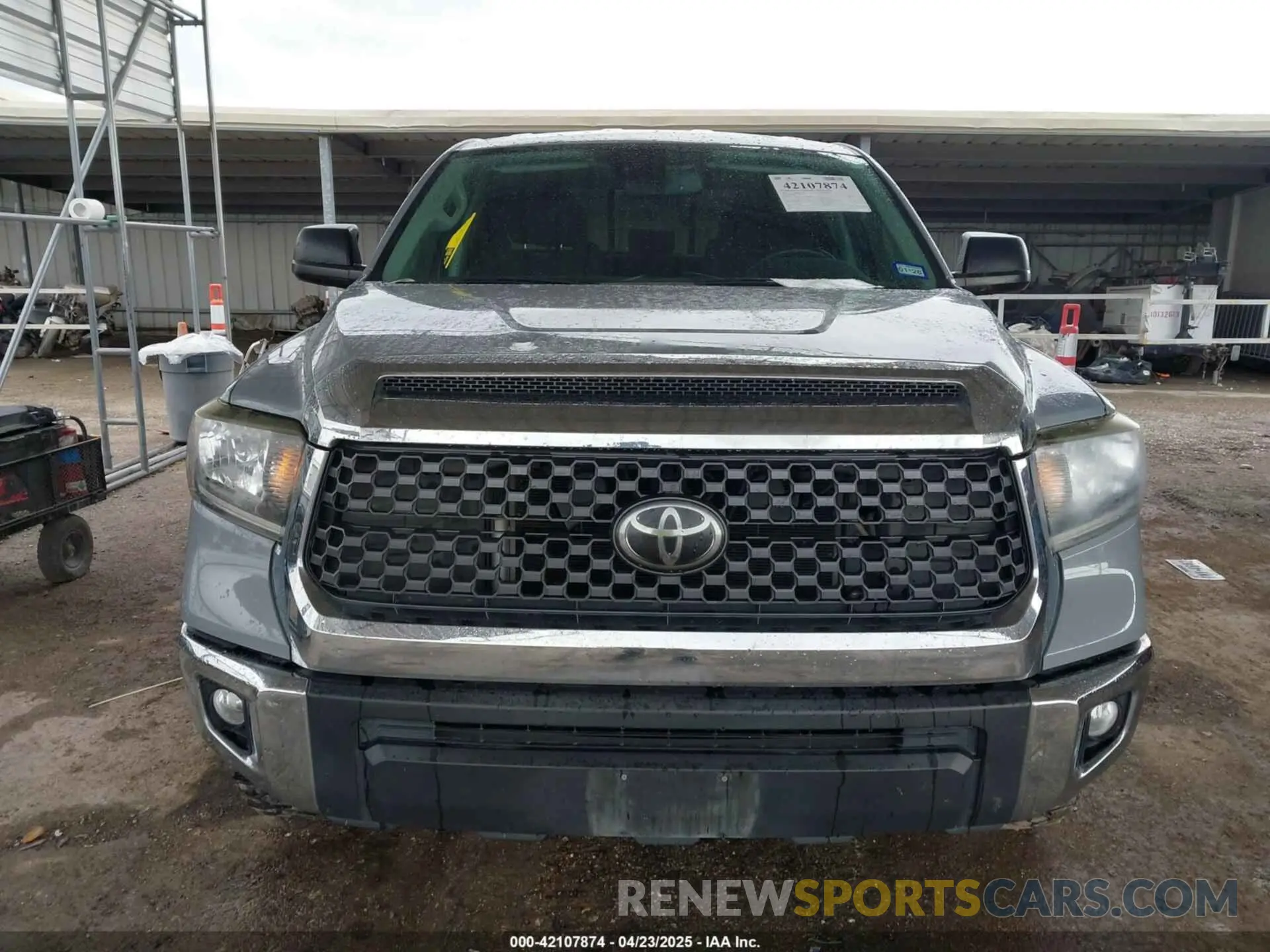 12 Photograph of a damaged car 5TFUY5F12LX877897 TOYOTA TUNDRA 2020