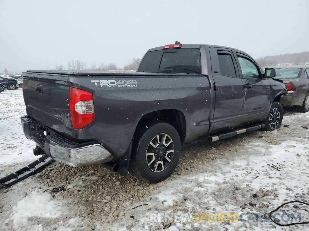 3 Фотография поврежденного автомобиля 5TFUY5F13LX934253 TOYOTA TUNDRA 2020