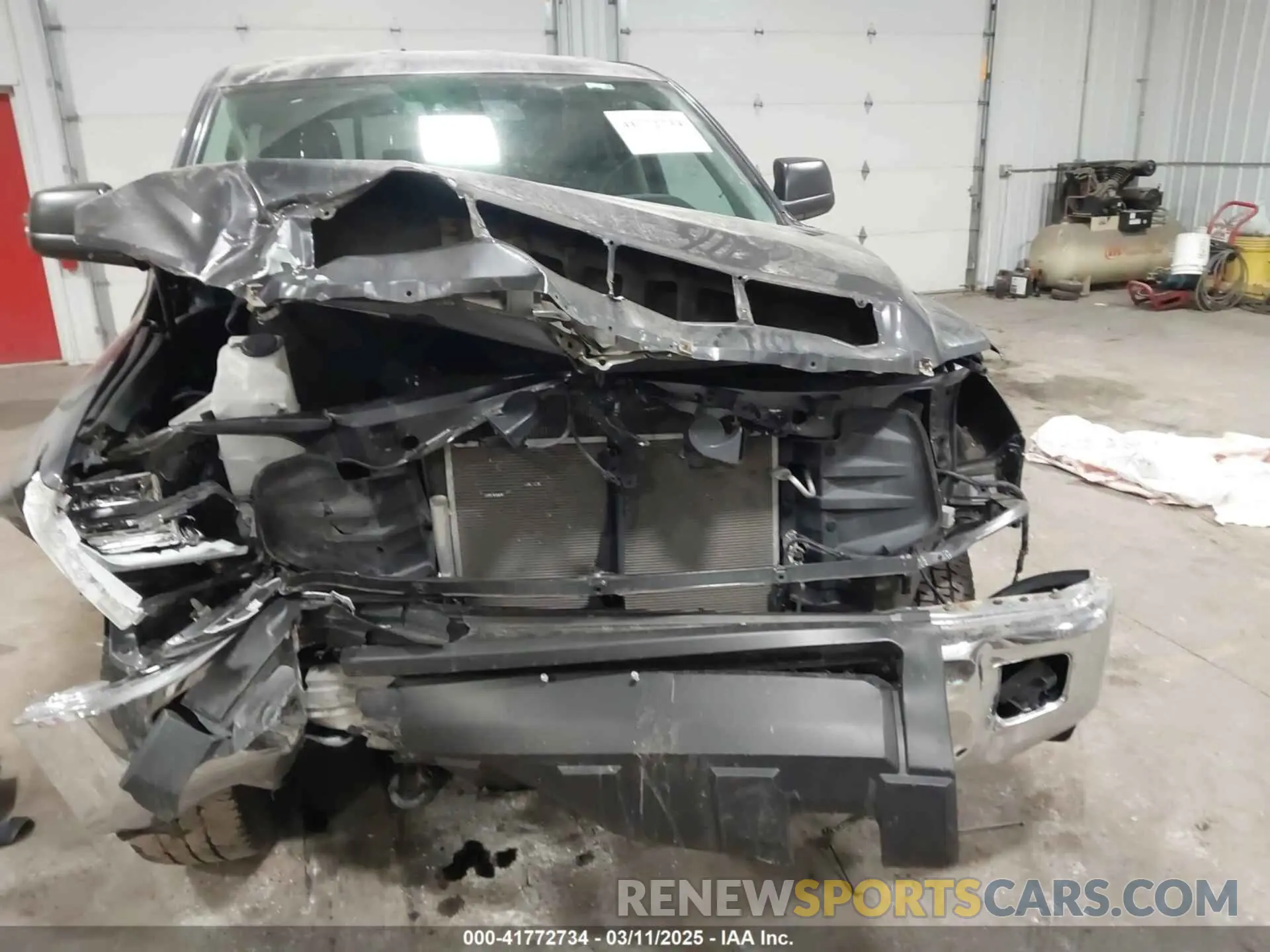 13 Photograph of a damaged car 5TFUY5F16LX913073 TOYOTA TUNDRA 2020