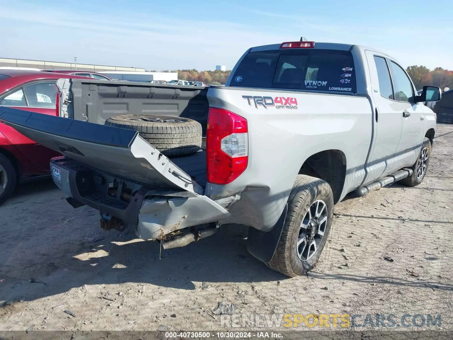 4 Photograph of a damaged car 5TFUY5F17LX884084 TOYOTA TUNDRA 2020