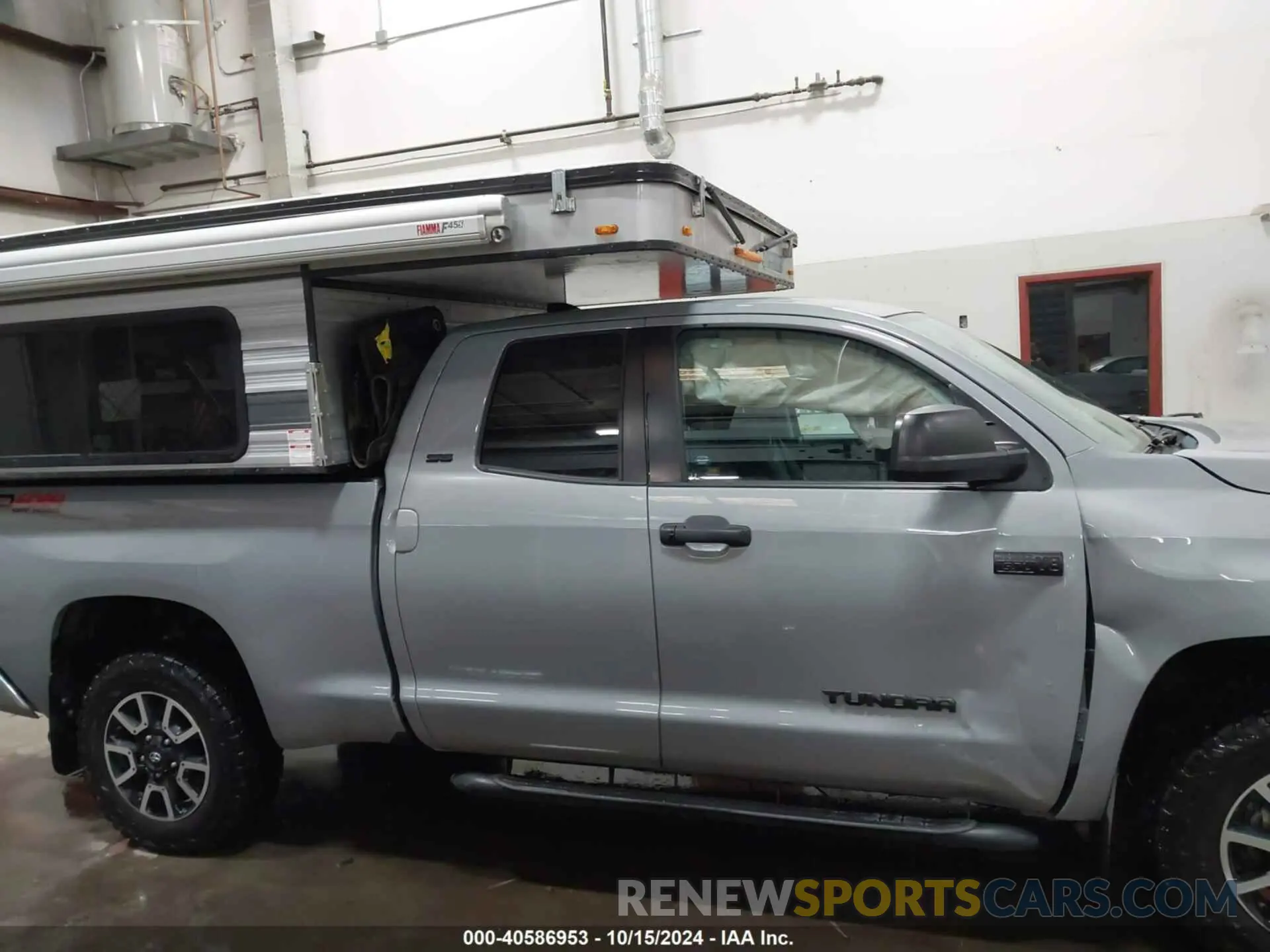 13 Photograph of a damaged car 5TFUY5F18LX900356 TOYOTA TUNDRA 2020