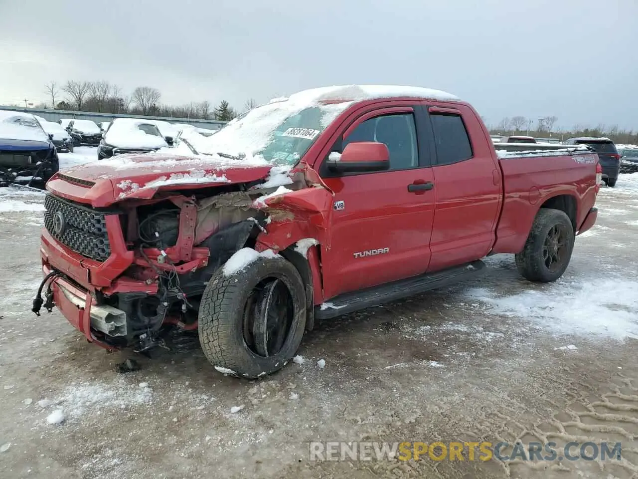 1 Photograph of a damaged car 5TFUY5F1XLX905946 TOYOTA TUNDRA 2020