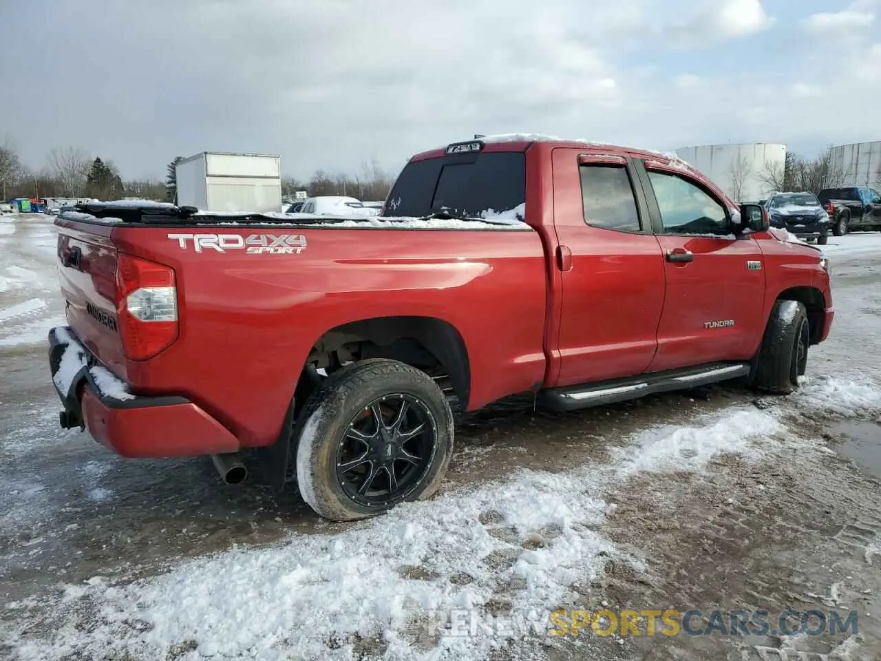 3 Photograph of a damaged car 5TFUY5F1XLX905946 TOYOTA TUNDRA 2020