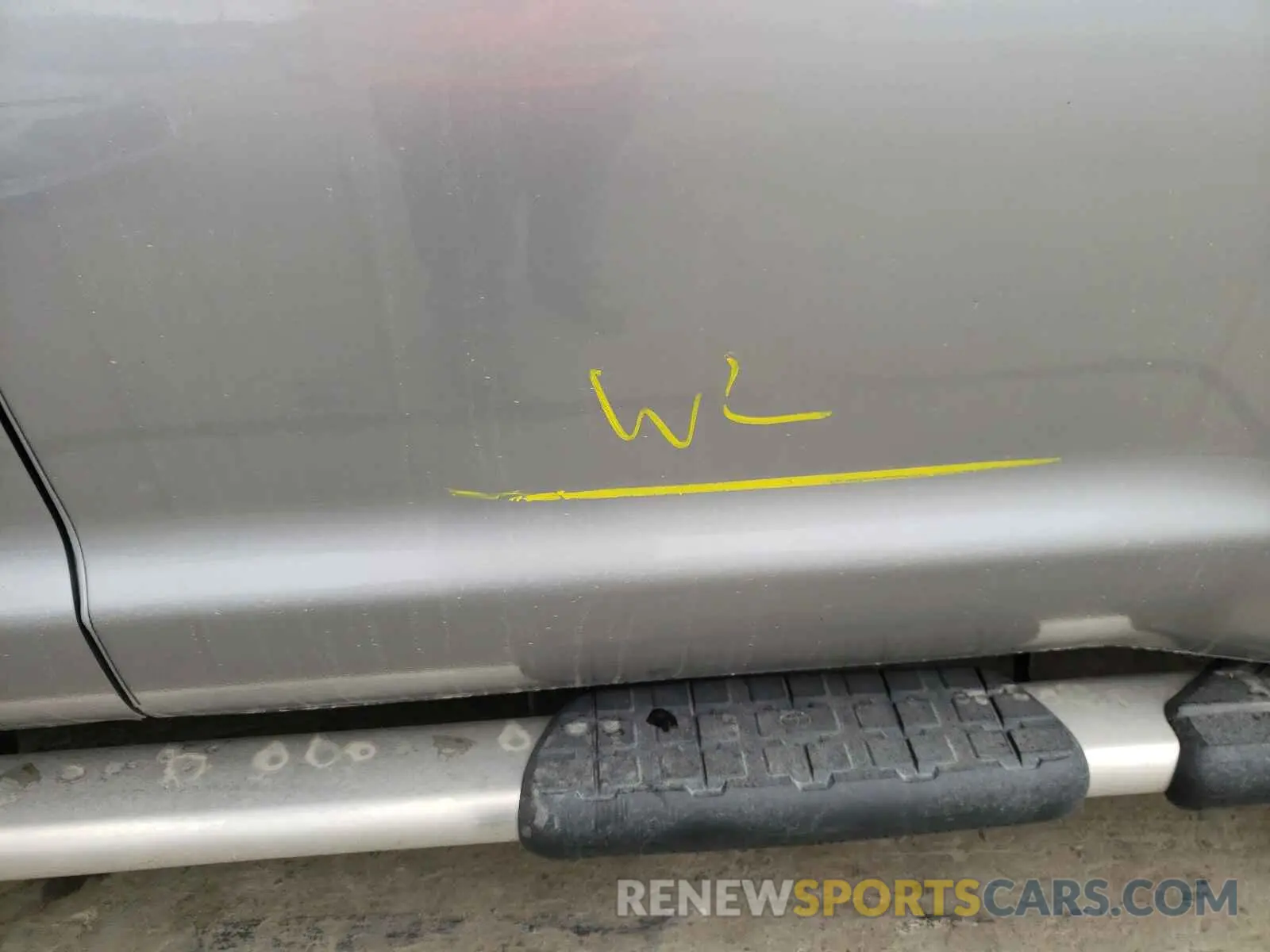 9 Photograph of a damaged car 5TFAY5F11MX989174 TOYOTA TUNDRA 2021