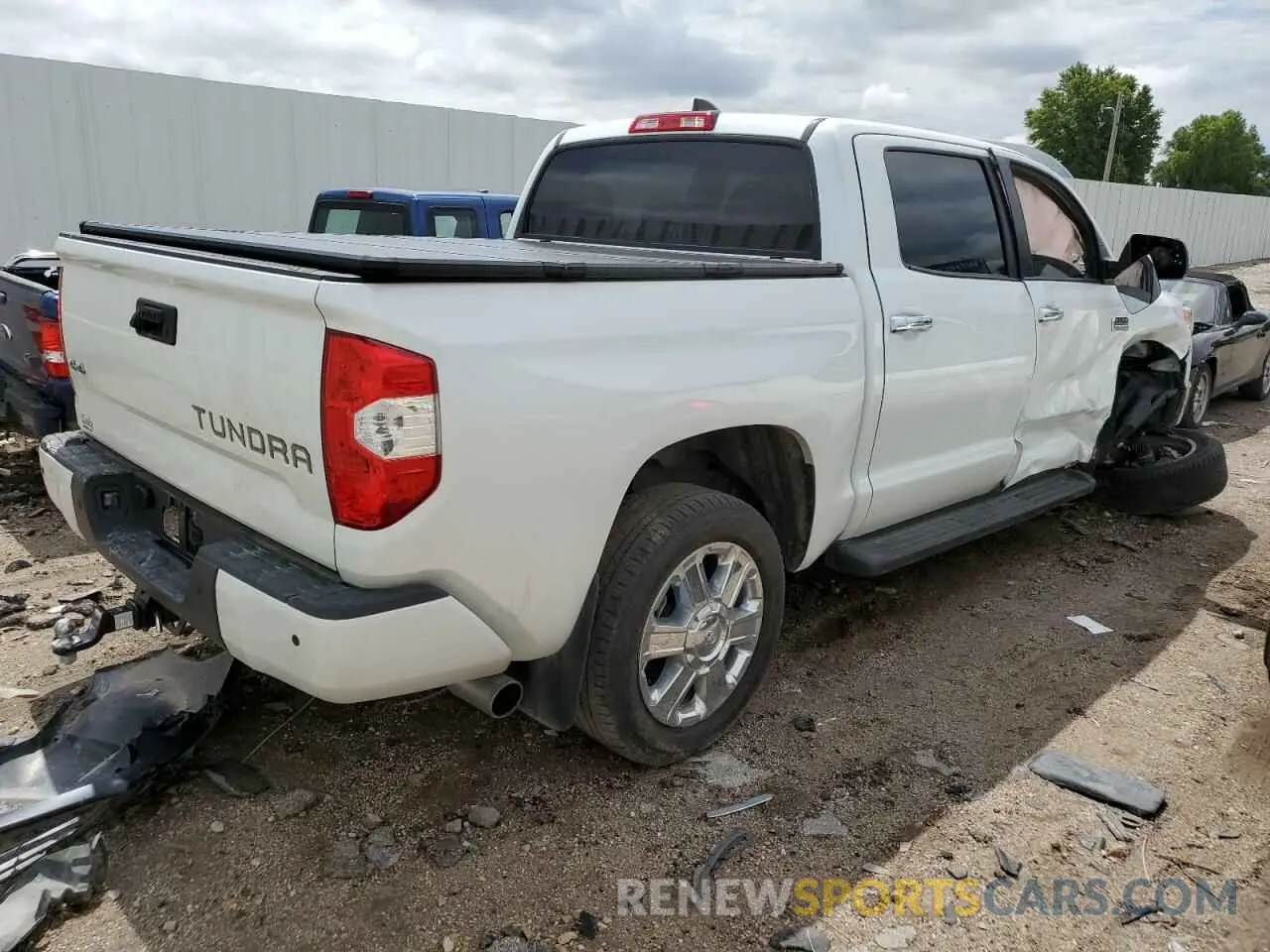 4 Фотография поврежденного автомобиля 5TFAY5F12MX028101 TOYOTA TUNDRA 2021