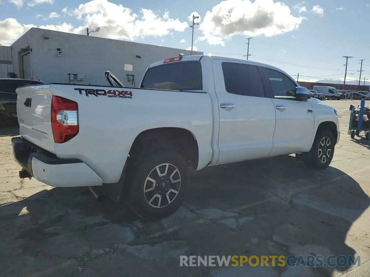 3 Фотография поврежденного автомобиля 5TFAY5F19MX976852 TOYOTA TUNDRA 2021