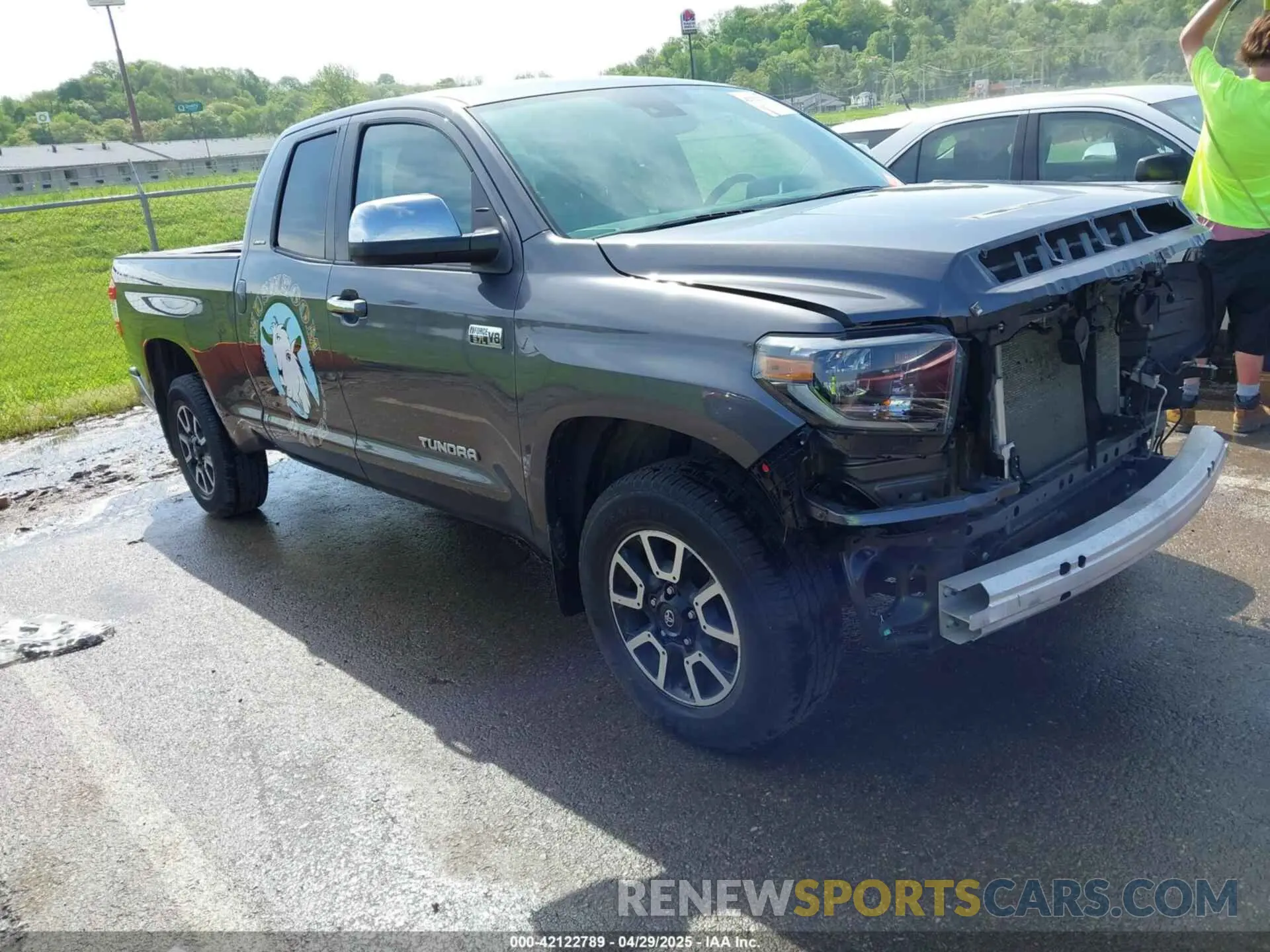 1 Photograph of a damaged car 5TFBY5F13MX044120 TOYOTA TUNDRA 2021