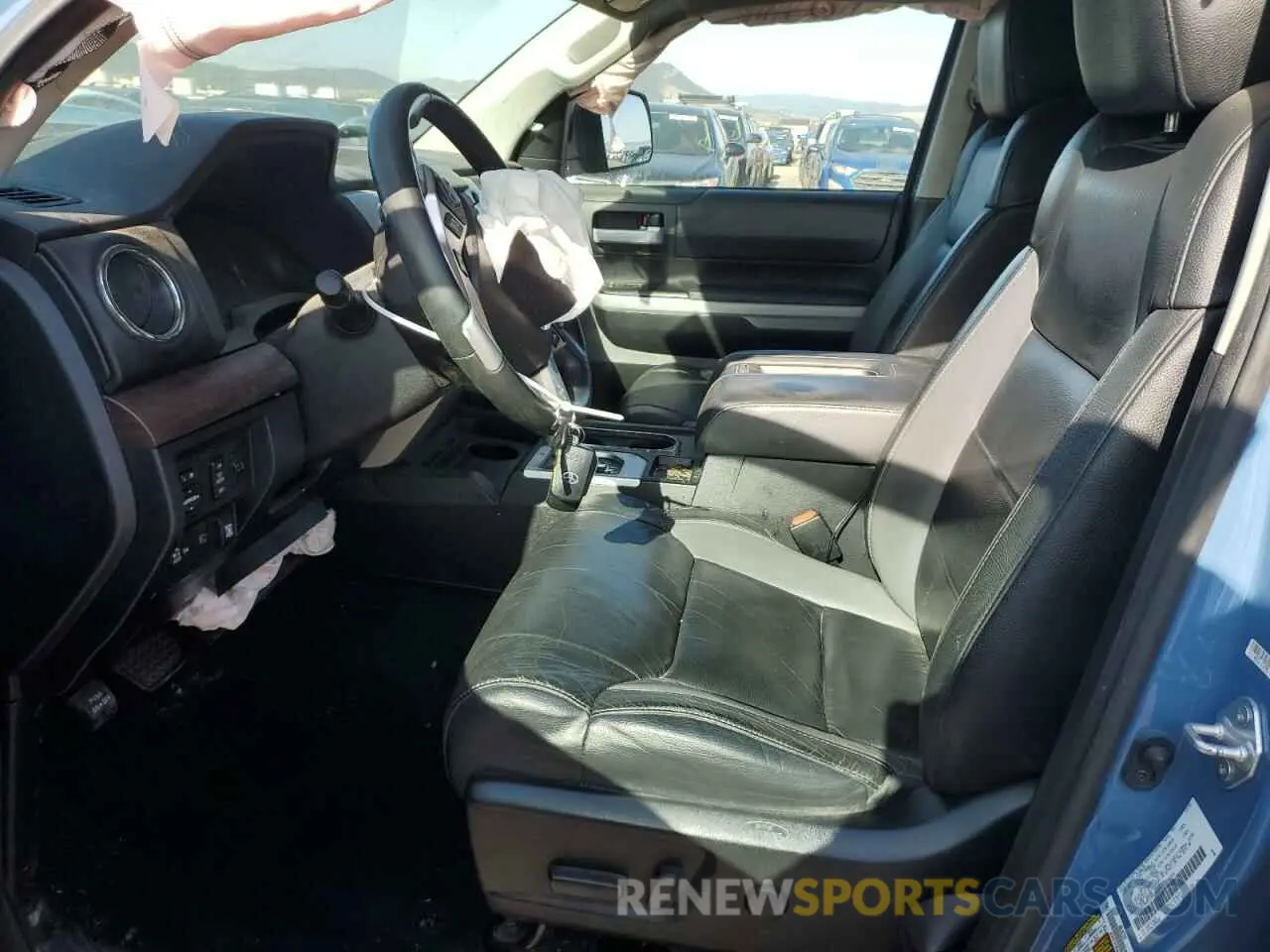 7 Photograph of a damaged car 5TFBY5F15MX988047 TOYOTA TUNDRA 2021