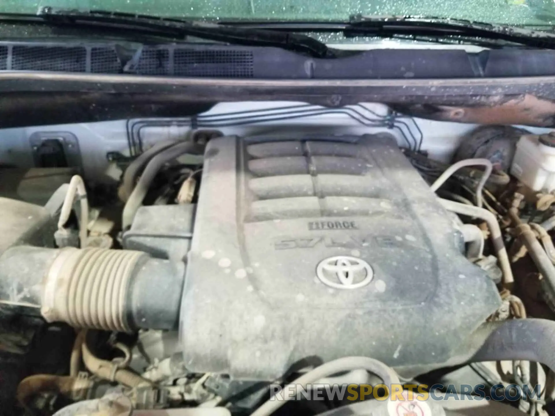 24 Photograph of a damaged car 5TFDY5F10MX998803 TOYOTA TUNDRA 2021