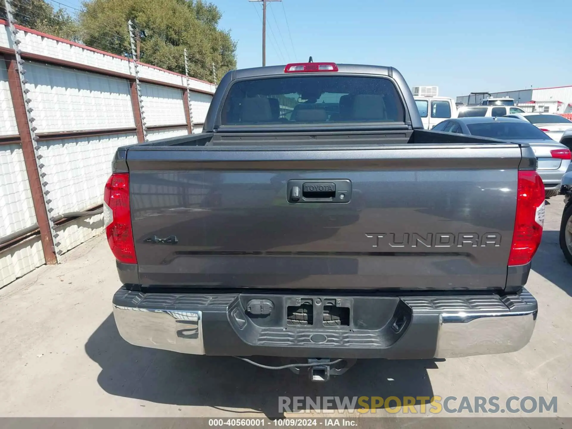 16 Photograph of a damaged car 5TFDY5F11MX001548 TOYOTA TUNDRA 2021