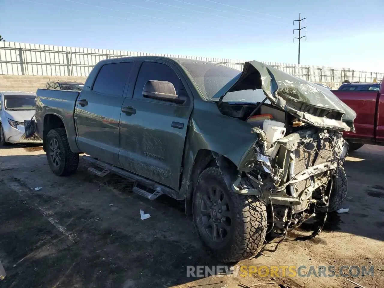 4 Photograph of a damaged car 5TFDY5F11MX019466 TOYOTA TUNDRA 2021