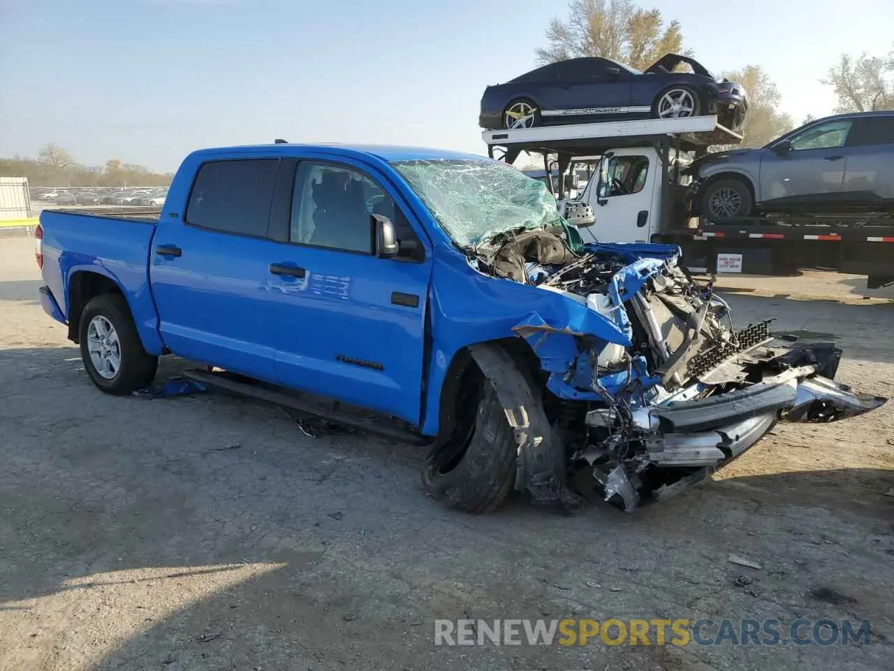 4 Photograph of a damaged car 5TFDY5F11MX982710 TOYOTA TUNDRA 2021