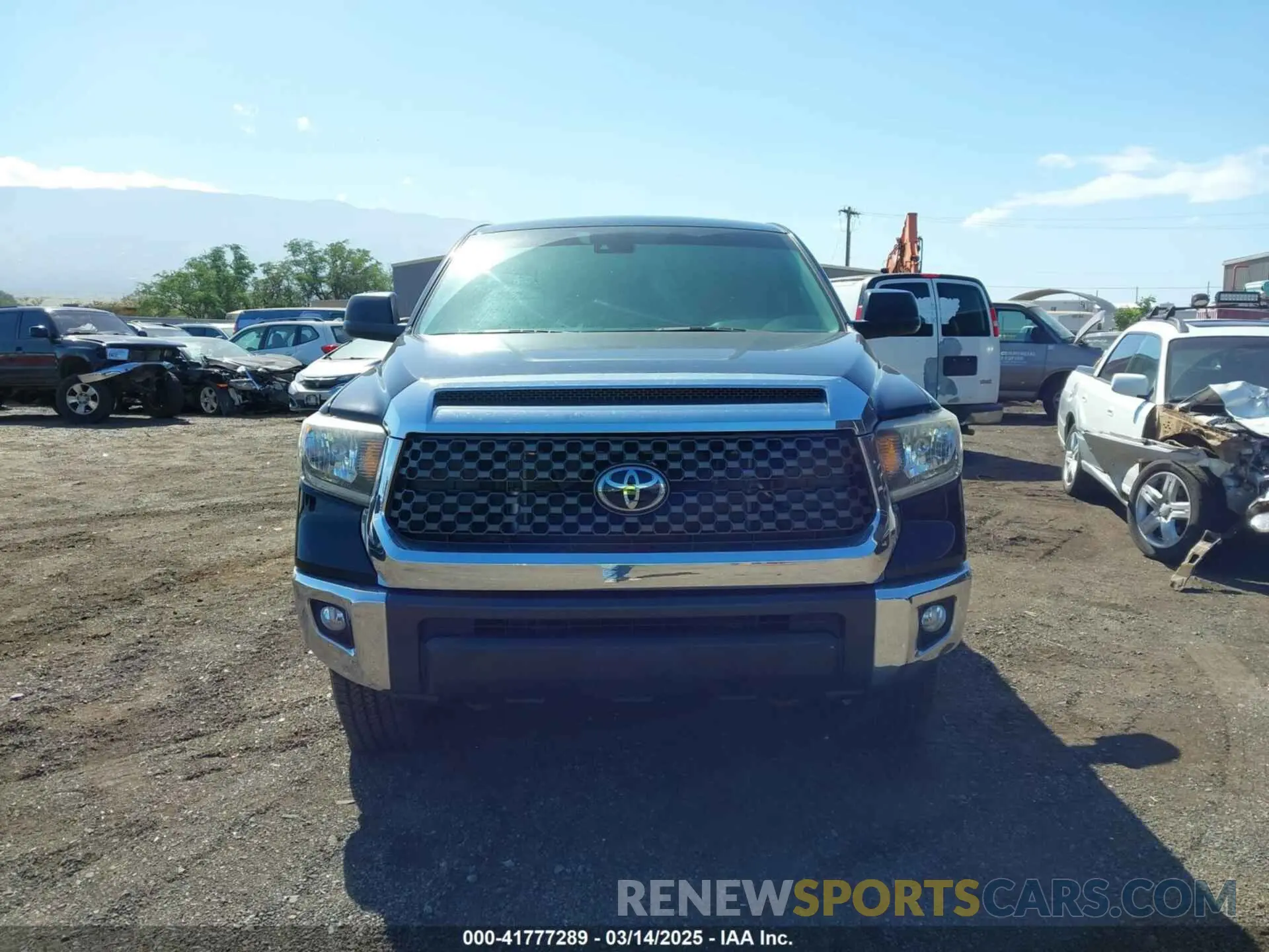 12 Photograph of a damaged car 5TFDY5F13MX002281 TOYOTA TUNDRA 2021