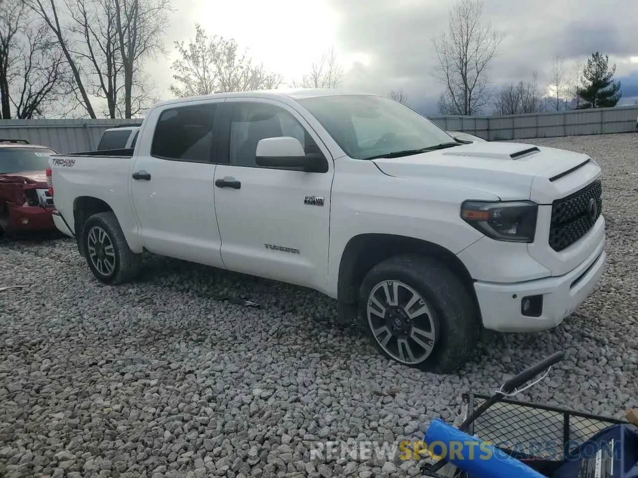 4 Photograph of a damaged car 5TFDY5F14MX006128 TOYOTA TUNDRA 2021