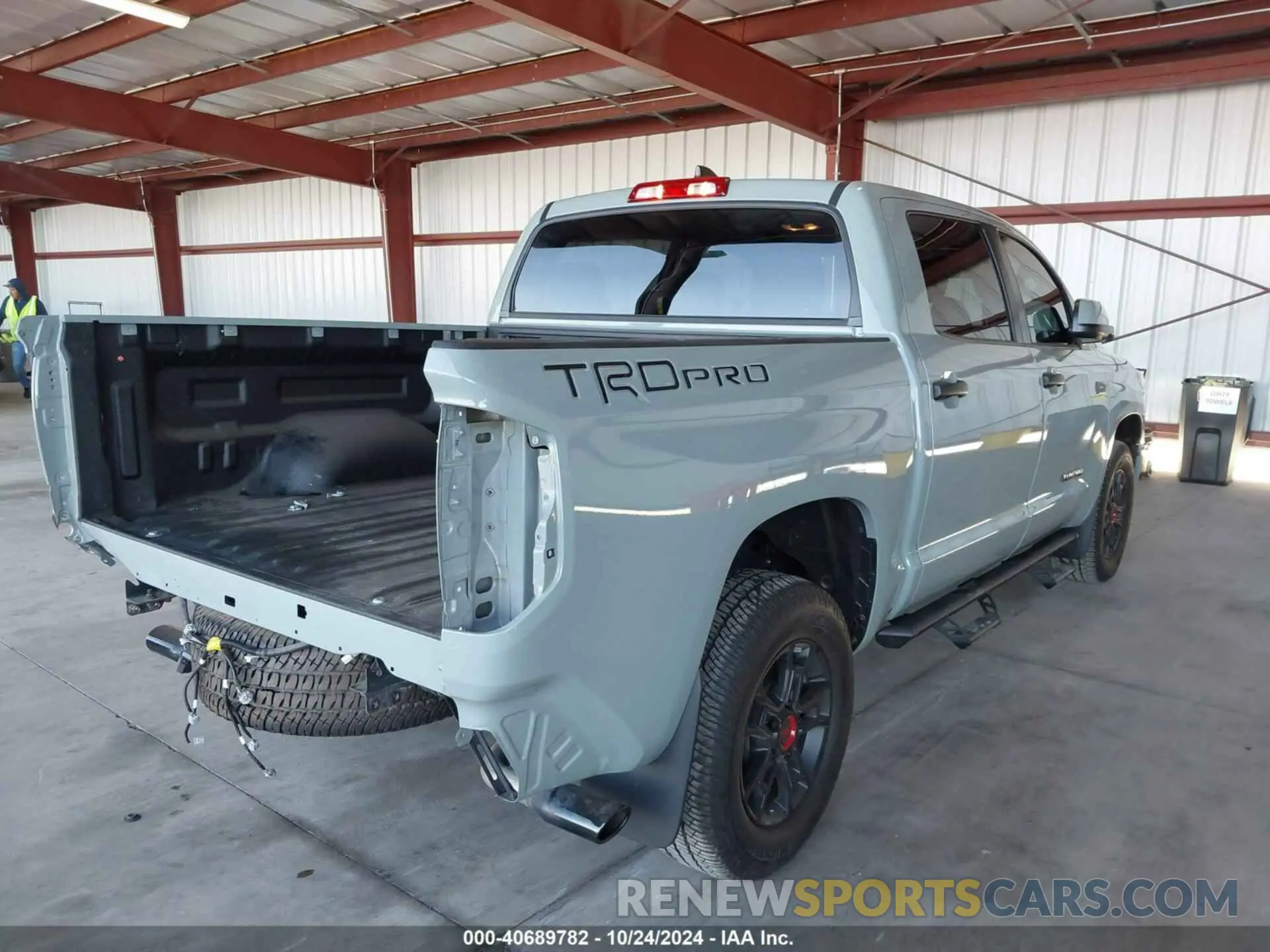 4 Photograph of a damaged car 5TFDY5F14MX034589 TOYOTA TUNDRA 2021