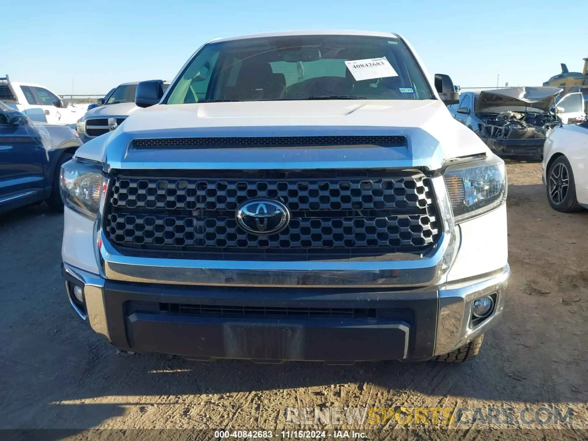 12 Photograph of a damaged car 5TFDY5F14MX043230 TOYOTA TUNDRA 2021