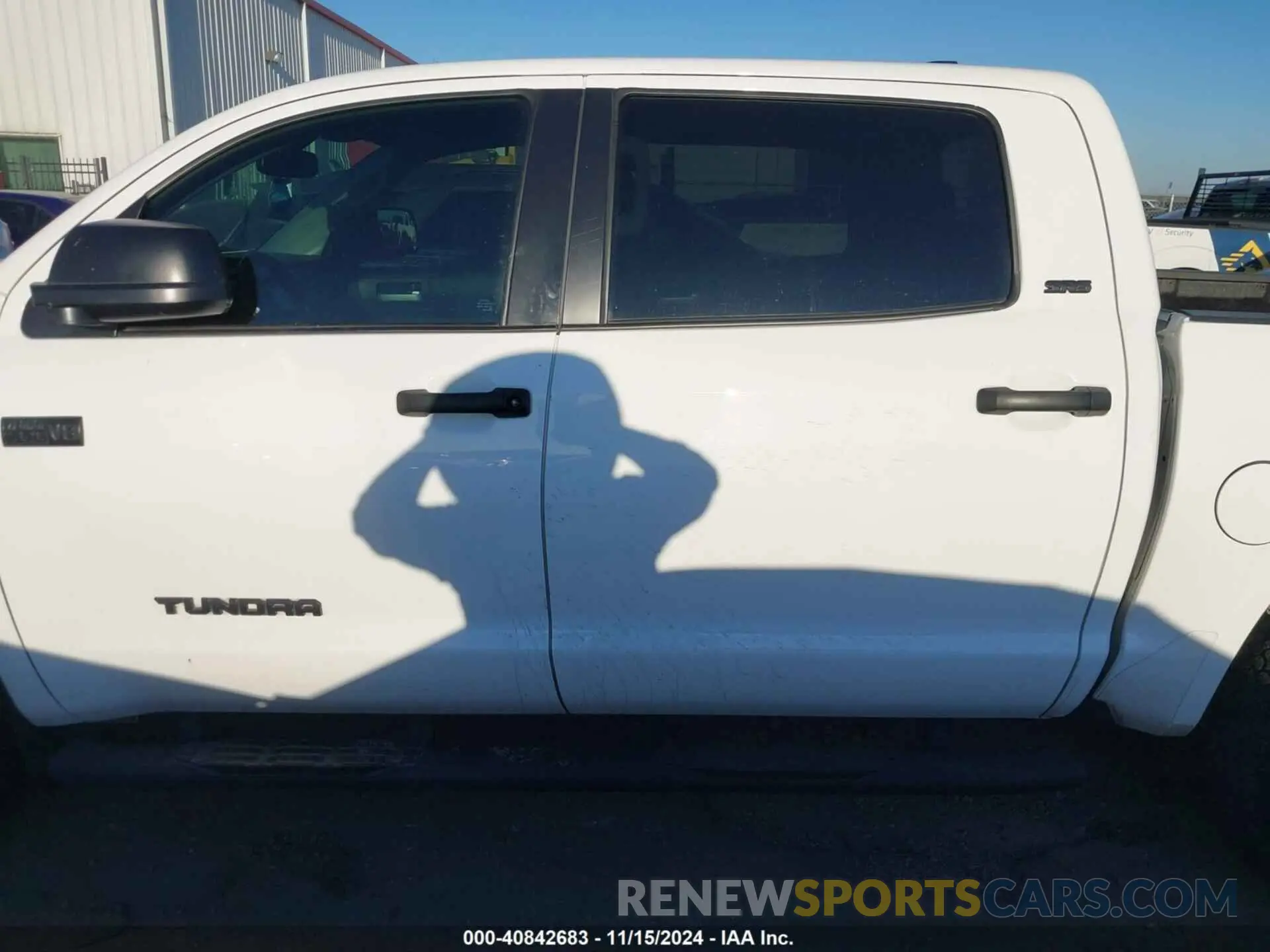 14 Photograph of a damaged car 5TFDY5F14MX043230 TOYOTA TUNDRA 2021